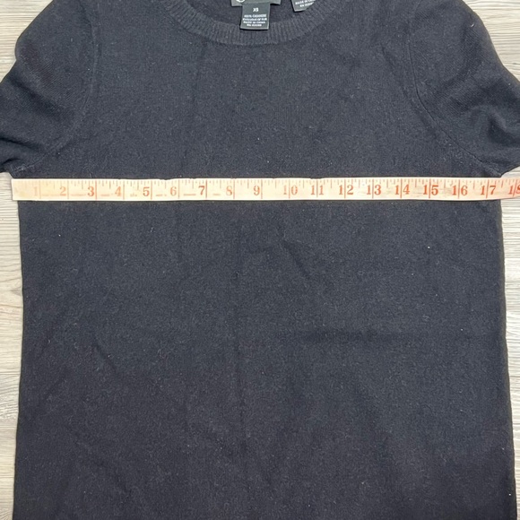 C BY BLOOMINGDALE’S Cashmere Sweater - Picture 6 of 6